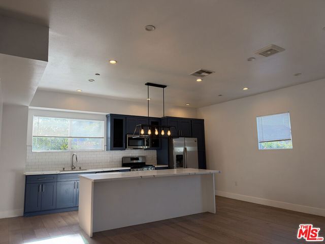 238 N Park View, Los Angeles, CA 90026