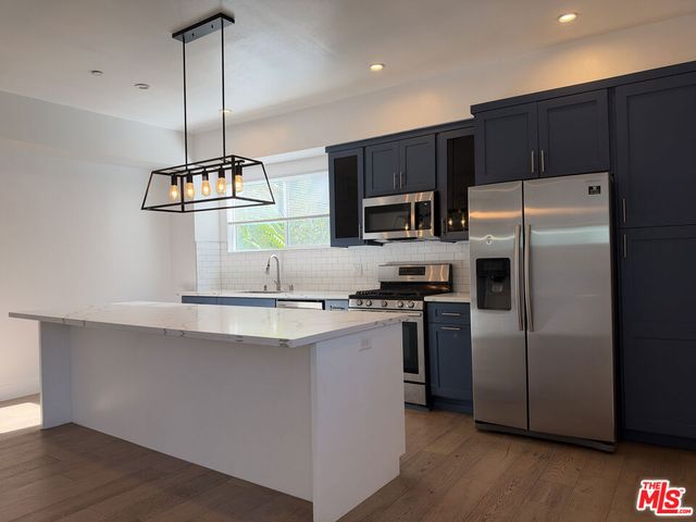238 N Park View, Los Angeles, CA 90026