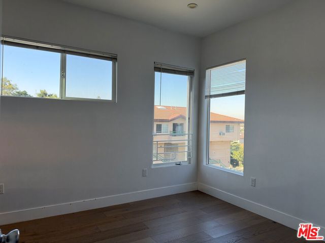 238 N Park View, Los Angeles, CA 90026