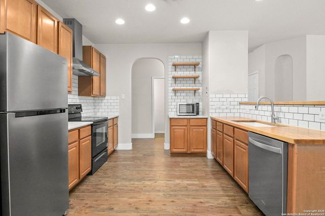 7818 Rain Shr, San Antonio, TX 78249