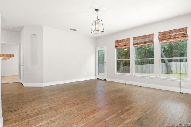 7818 Rain Shr, San Antonio, TX 78249