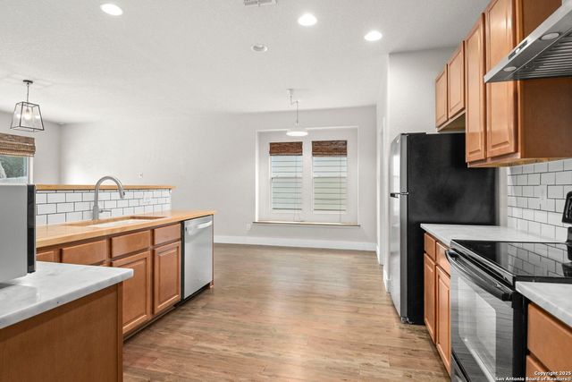 7818 Rain Shr, San Antonio, TX 78249