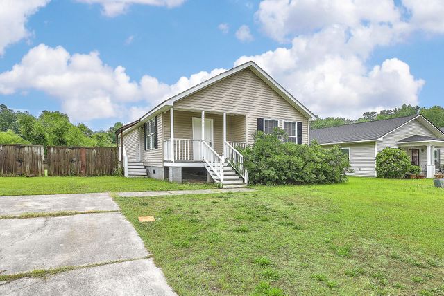 2533 Celestial Court, North Charleston, SC 29406