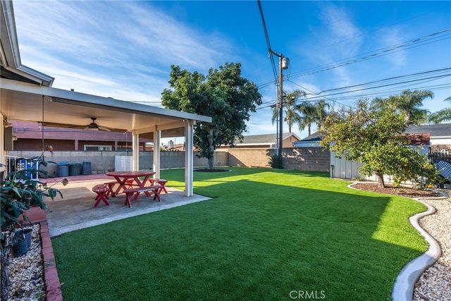 349 S Enid Avenue, Azusa, CA 91702