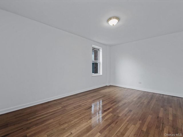 82-40 Austin Street 6K, Kew Gardens, NY 11415