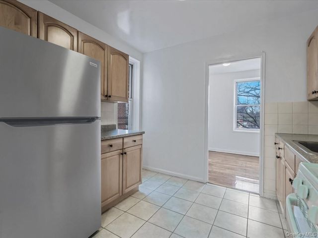 82-40 Austin Street 6K, Kew Gardens, NY 11415