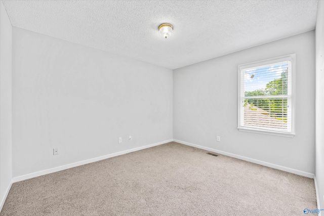 6502 Sparkling Dew Lane NW, Huntsville, AL 35810