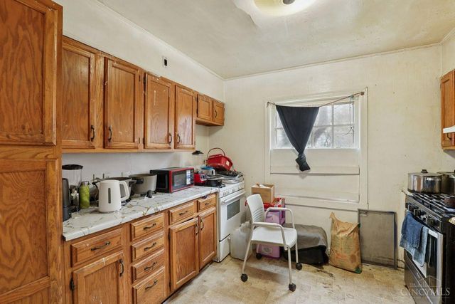 6202 Mayflower Avenue, Golf Manor, OH 45237