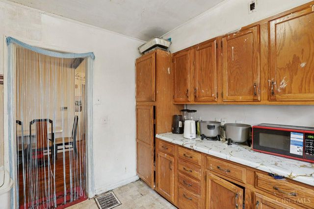 6202 Mayflower Avenue, Golf Manor, OH 45237