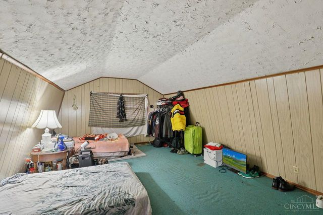 6202 Mayflower Avenue, Golf Manor, OH 45237