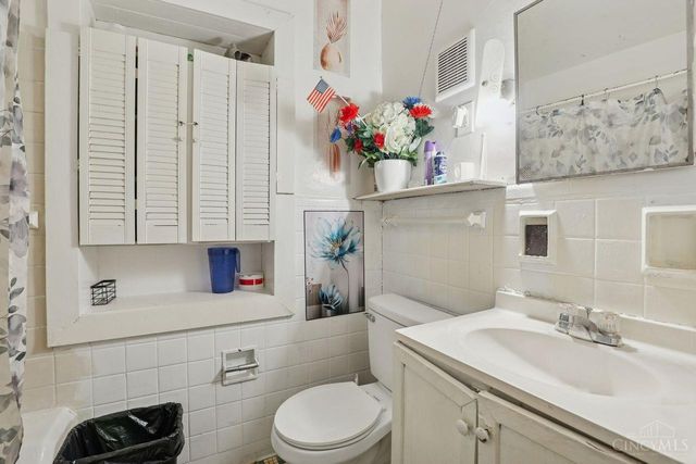 6202 Mayflower Avenue, Golf Manor, OH 45237