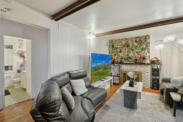 6202 Mayflower Avenue, Golf Manor, OH 45237