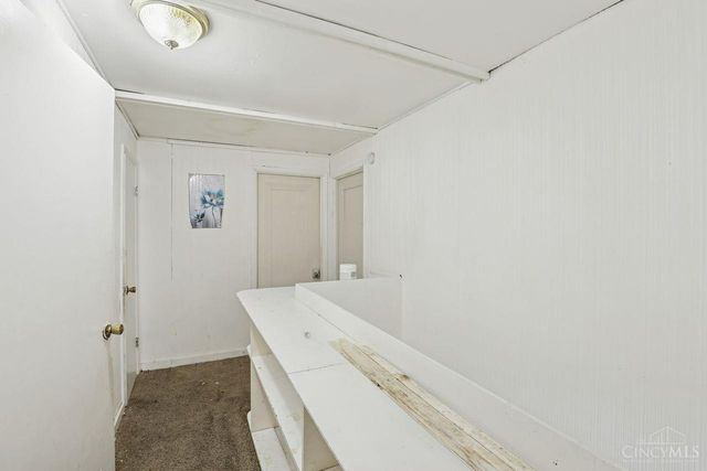 6202 Mayflower Avenue, Golf Manor, OH 45237