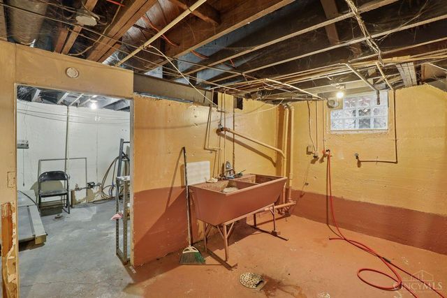 6202 Mayflower Avenue, Golf Manor, OH 45237