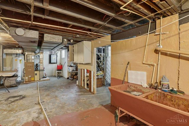 6202 Mayflower Avenue, Golf Manor, OH 45237