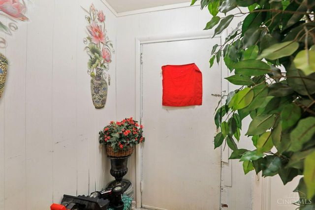 6202 Mayflower Avenue, Golf Manor, OH 45237