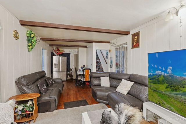 6202 Mayflower Avenue, Golf Manor, OH 45237