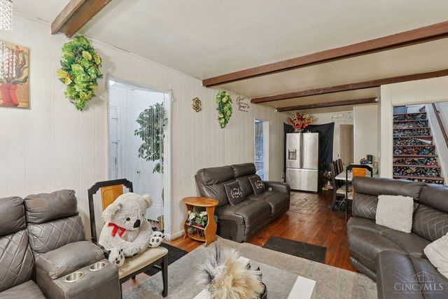 6202 Mayflower Avenue, Golf Manor, OH 45237