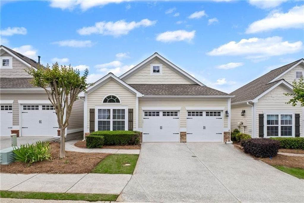 329 Acuba View, Woodstock, GA 30188