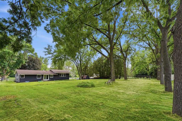 17620 8th Avenue N, Plymouth, MN 55447