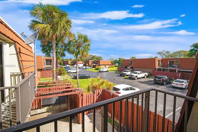 1171 SW 118th Ter, Davie, FL 33325