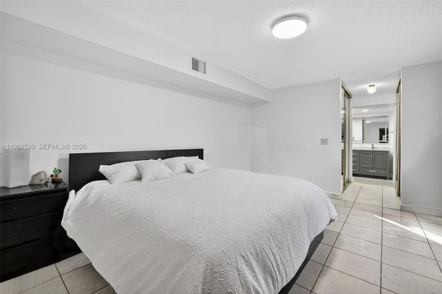 1171 SW 118th Ter, Davie, FL 33325