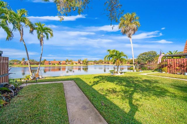 1171 SW 118th Ter, Davie, FL 33325