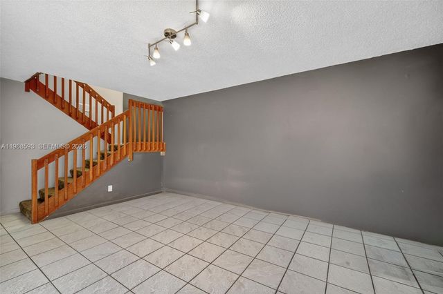 1171 SW 118th Ter, Davie, FL 33325