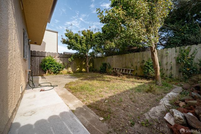 84 Surrey Court, Daly City, CA 94015