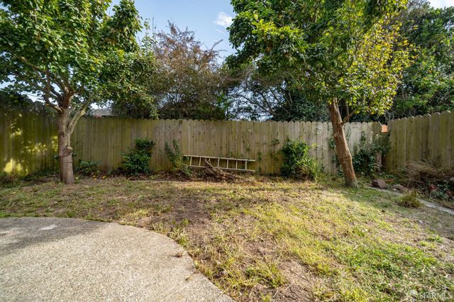 84 Surrey Court, Daly City, CA 94015