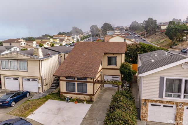 84 Surrey Court, Daly City, CA 94015