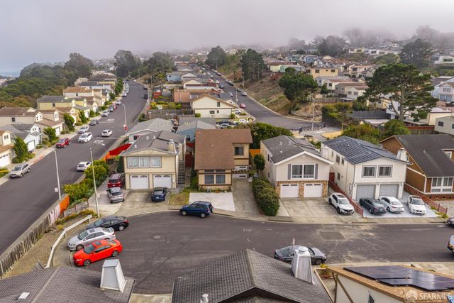 84 Surrey Court, Daly City, CA 94015