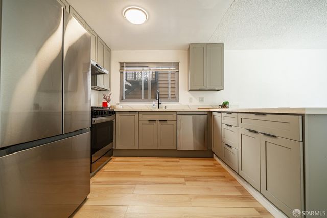 84 Surrey Court, Daly City, CA 94015