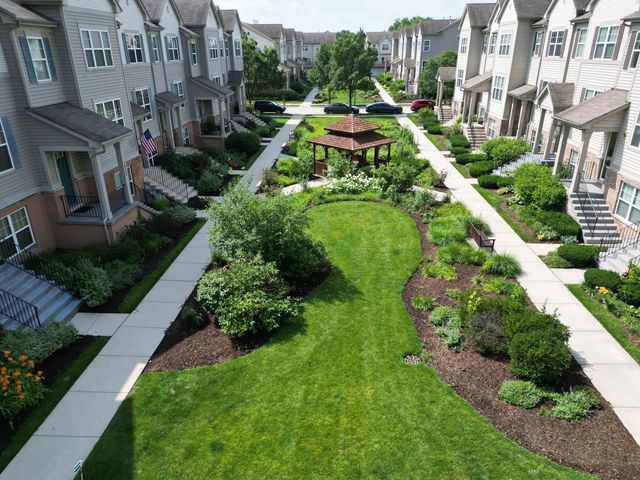 1254 Evergreen Avenue, Des Plaines, IL 60016