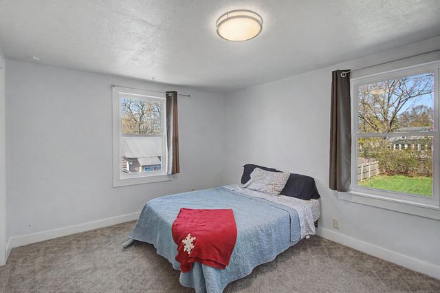116 Woodbury Road, Burlington, VT 05401