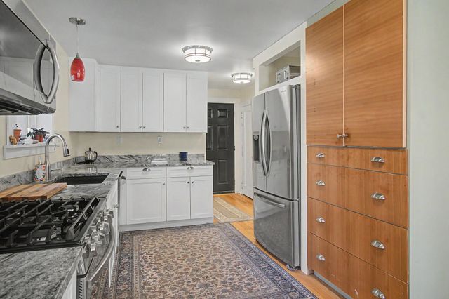 116 Woodbury Road, Burlington, VT 05401