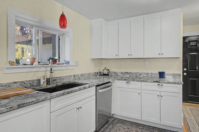 116 Woodbury Road, Burlington, VT 05401
