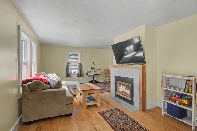 116 Woodbury Road, Burlington, VT 05401