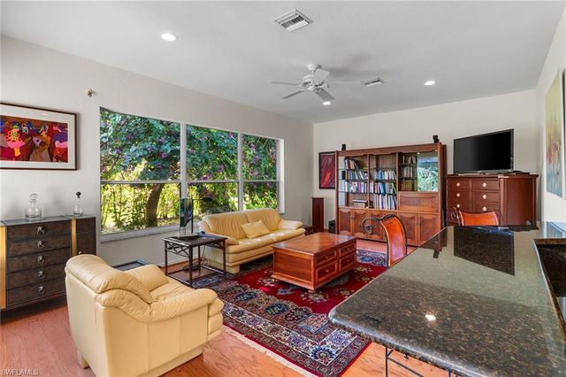 8840 Mariposa CT, Naples, FL 34113