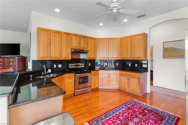 8840 Mariposa CT, Naples, FL 34113