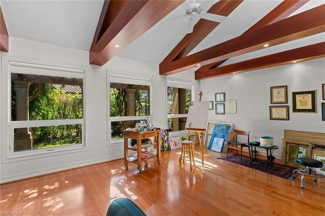 8840 Mariposa CT, Naples, FL 34113