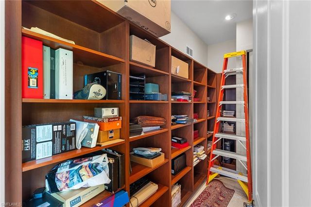 8840 Mariposa CT, Naples, FL 34113