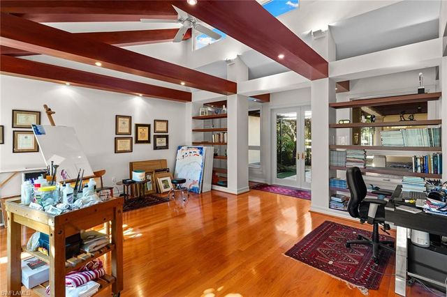 8840 Mariposa CT, Naples, FL 34113