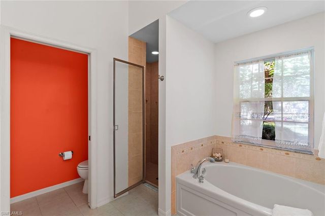 8840 Mariposa CT, Naples, FL 34113