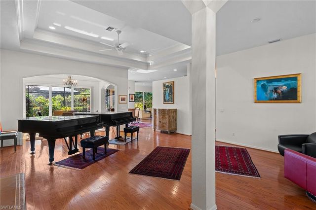 8840 Mariposa CT, Naples, FL 34113