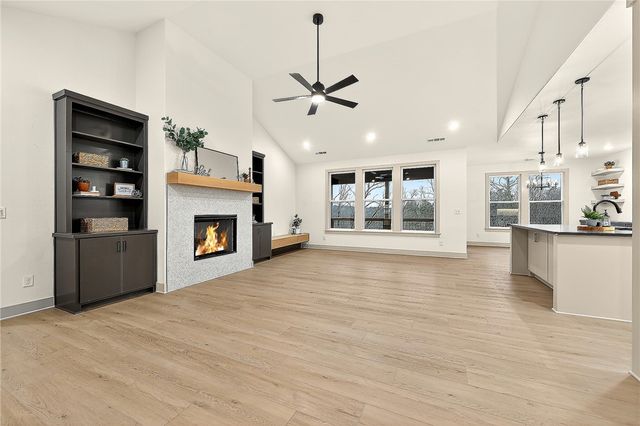 18 Reading Lane, Bella Vista, AR 72714