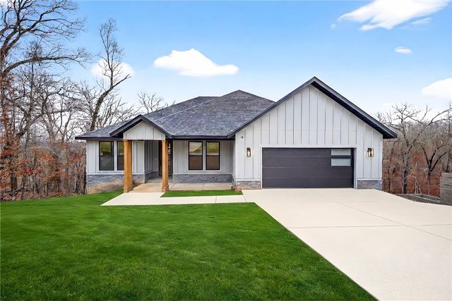 18 Reading Lane, Bella Vista, AR 72714