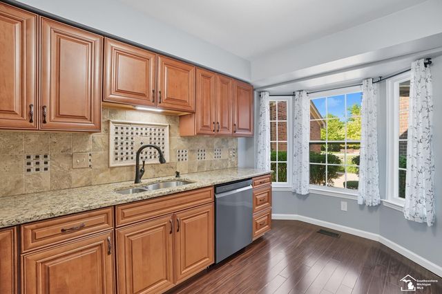 15774 Golfview Boulevard, Riverview, MI 48193