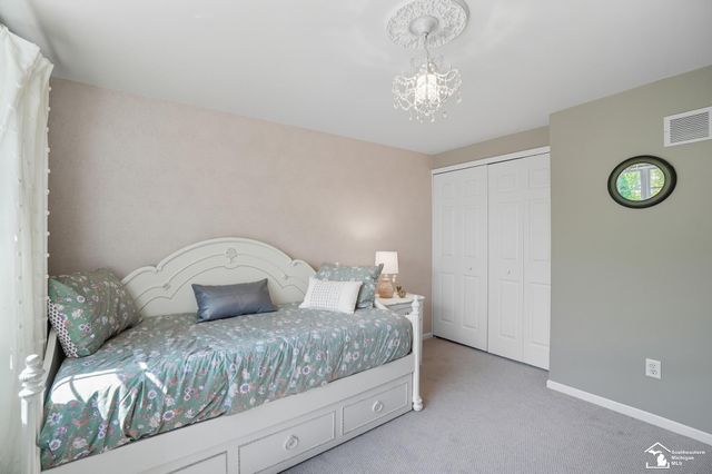 15774 Golfview Boulevard, Riverview, MI 48193