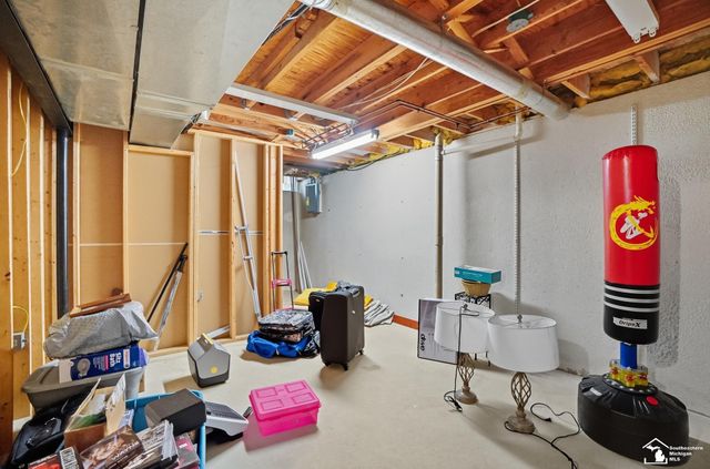 15774 Golfview Boulevard, Riverview, MI 48193